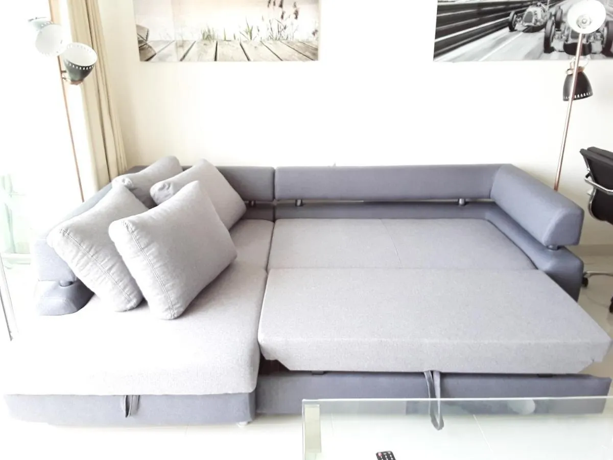 136 A First Line Sleeps 6 Apartment Marbella
