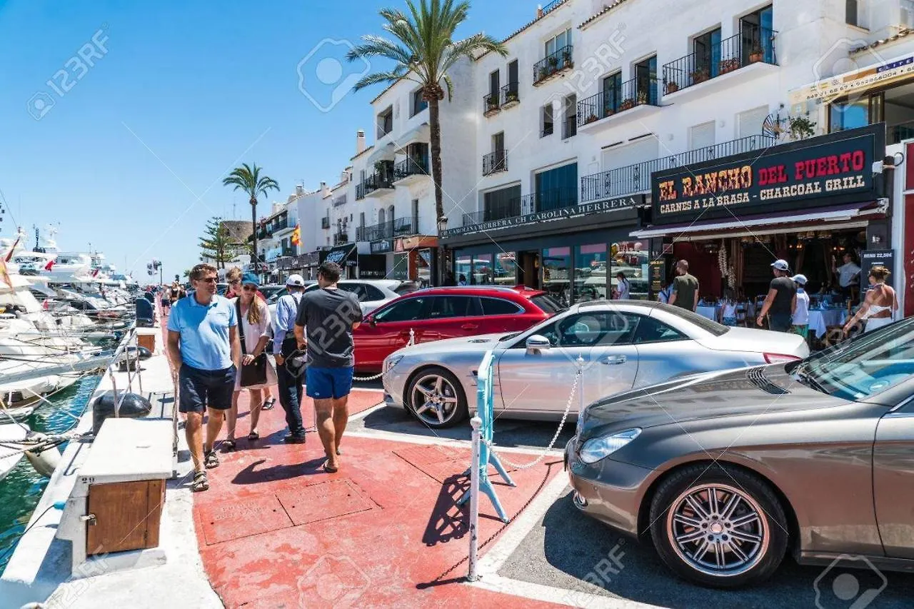 136 A First Line Sleeps 6 Apartment Marbella